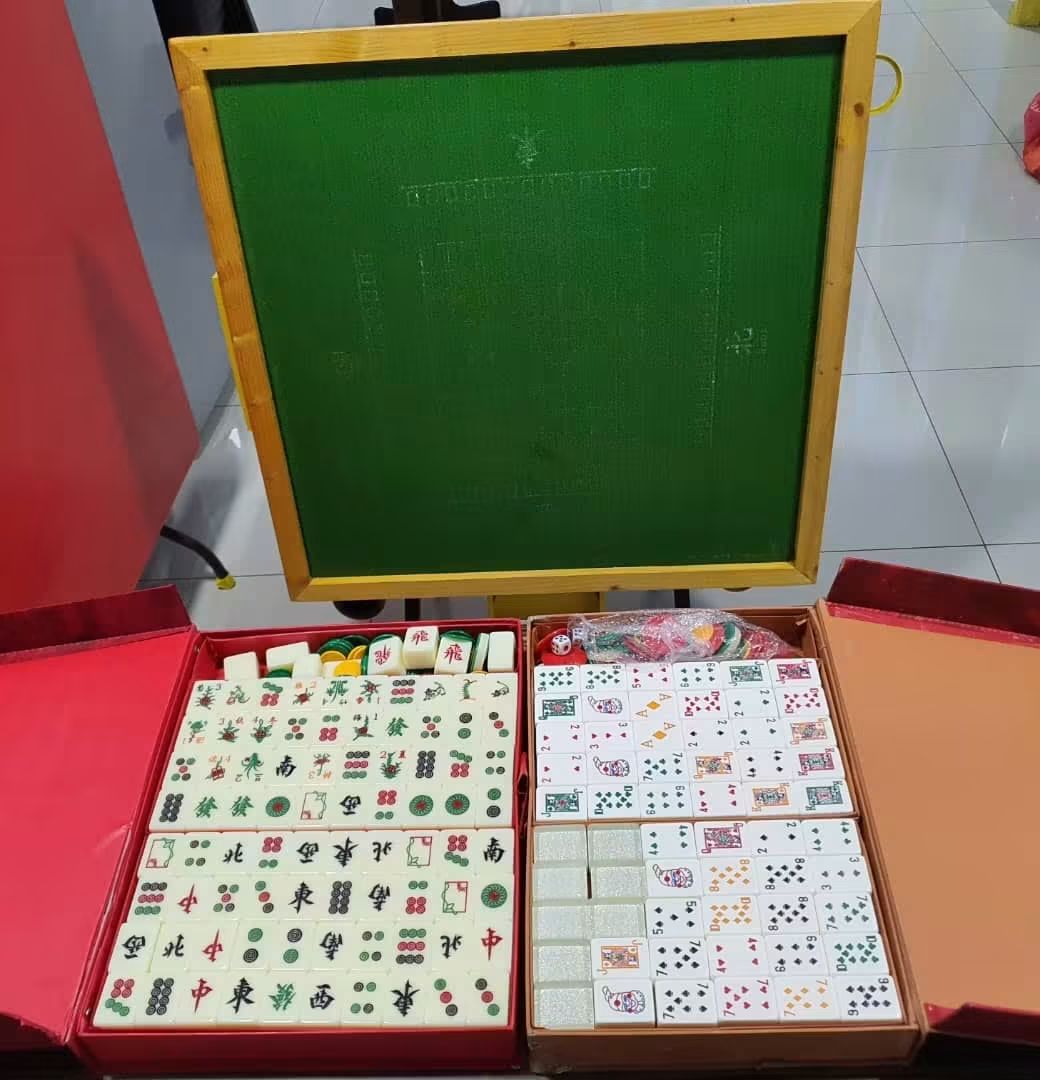 麻将台和扑克牌,免费用